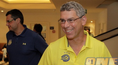 גולדהאר ואנגלידיס. הבעלים כבר שוחח עם קומאן (יוסי ציפקיס)