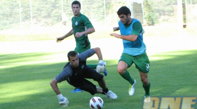 שחקני מכבי חיפה באוסטריה (האתר הרשמי) (ONE)