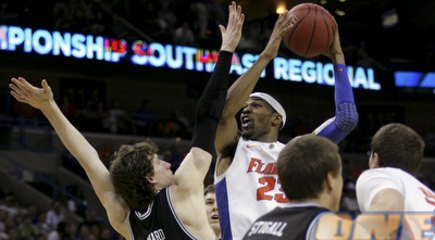 אלכס טויס (רויטרס) אלכס טויס (רויטרס)