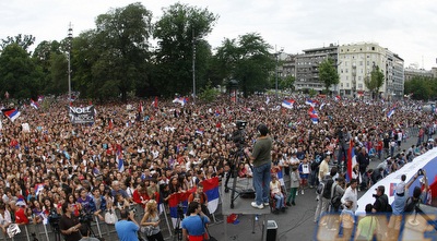 ככה זה נראה לפני, 100 אלף סרבים מחכים לאלוף אחד (רויטרס)