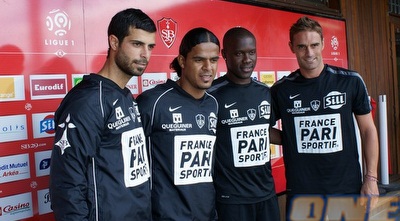 קולמה ובן בסט (האתר הרשמי של ברסט) (ONE)