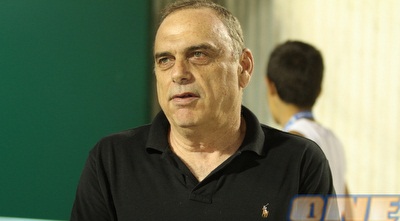 אברהם גרנט. נחת בארץ. &qout;גם מוריניו יאמן רק חצי שנה&qout; (מור שאולי)