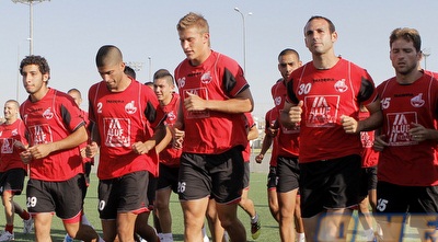 שחקינ הפועל ב&qout;ש. מרוצים מהתנאים במחנה האימון (יוסי ציפקיס)