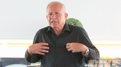 דיכטר (משה חרמון)