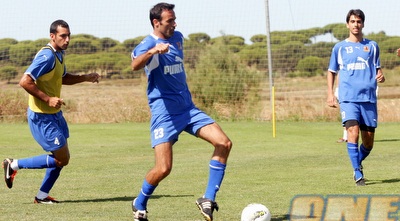 כפיר אדרי, דן מורי (דנה בהט)