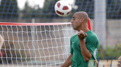 יניב קטן. מחוץ לסגל (יוסי ציפקיס)