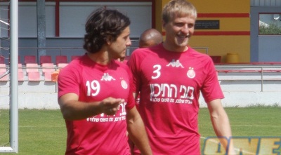 דדי בן דיין ומריו פצ&acute;אלקה (קובי ברדה, אתר הפועל ת&qout;א) (ONE)