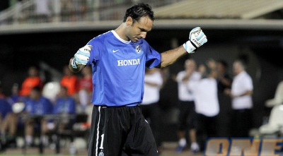 ניר דוידוביץ´ (יוסי ציפקיס)