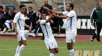 מורי וראלי (דנה בהט)