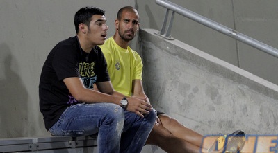 גל אלברמן ביציע. תקופה שחורה לקשר (יוסי ציפקיס) גל אלברמן ביציע. תקופה שחורה לקשר (יוסי ציפקיס)