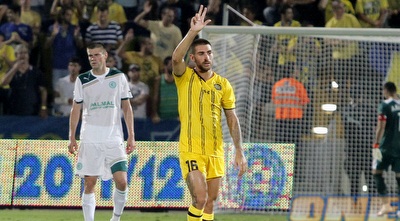 אלירן עטר חוגג את השני (יוסי ציפקיס)