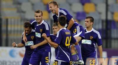 שחקני מאריבור חוגגים מול דודלאנג´ (רויטרס) שחקני מאריבור חוגגים מול דודלאנג´ (רויטרס)