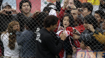 פאולו גררו חותם לאוהדים (רויטרס)