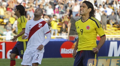 דראמל פלקאו לא מאמין שהכדור לא נכנס (רויטרס)