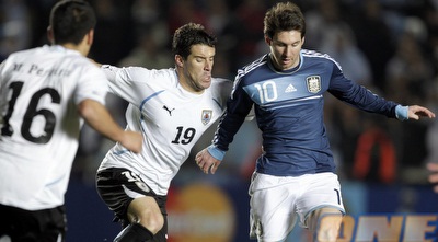 גם מסי מתקשה מול אנדרס סקוטי (רויטרס) גם מסי מתקשה מול אנדרס סקוטי (רויטרס)