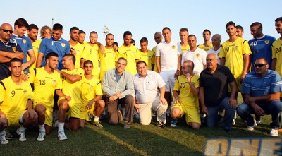 דן אדלר ואדם לוין עם השחקנים (יניב גונן) דן אדלר ואדם לוין עם השחקנים (יניב גונן)