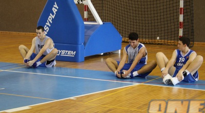 שחקני נבחרת הנוער בהכנות אחרונות לאליפות (איגוד הכדורסל) (ONE) שחקני נבחרת הנוער בהכנות אחרונות לאליפות (איגוד הכדורסל) (ONE)