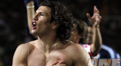 ואלדס צובט את עצמו כדי לראות אם מה שקרה הרגע אמיתי (רויטרס) ואלדס צובט את עצמו כדי לראות אם מה שקרה הרגע אמיתי (רויטרס)