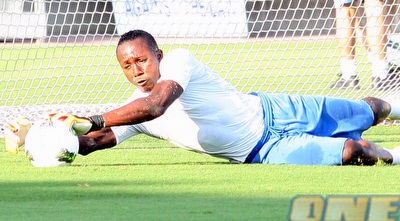 דלה איינוגבה (משה חרמון)