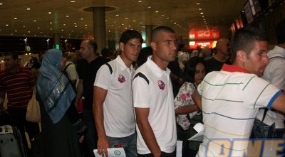 השחקנים בזאגרב (האתר הרשמי של הפועל חיפה) השחקנים בזאגרב (האתר הרשמי של הפועל חיפה)