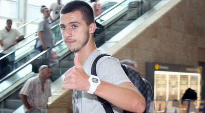 האריס מדוניאנין מרוצה (יניב גונן)