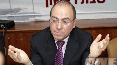 סילבן שלום במהלך הפורום (יוסי ציפקיס)