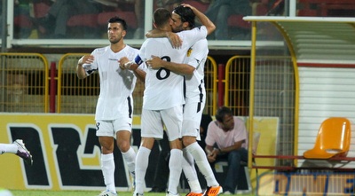 סטיבן כהן חוגג עם ברוכיאן את השוויון של בית&qout;ר (שי לוי)