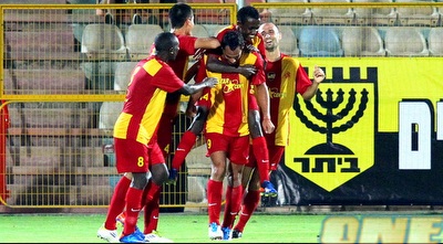 ערימת אשדודים על בן שושן (שי לוי)