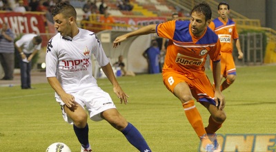 אסי בלדוט. &qout;ראשון לציון זה בית חם&qout; (יוסי ציפקיס) אסי בלדוט. &qout;ראשון לציון זה בית חם&qout; (יוסי ציפקיס)