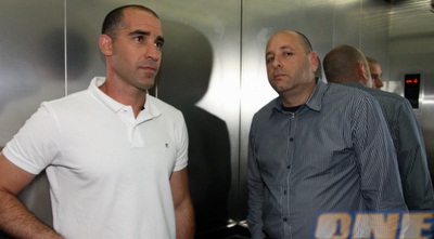 איציק קורנפיין (יניב גונן)