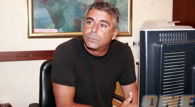 פרוספר אזגי (יניב גונן)