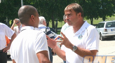 חיים רביבו נותן עצות לאלישע? (דולב נישליס) חיים רביבו נותן עצות לאלישע? (דולב נישליס)