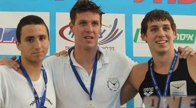 נמרוד שפירא בר אור עם מדליית הזהב (מור שאולי)