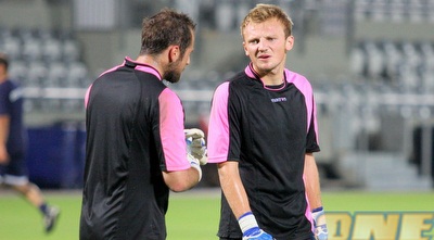 השוערים של ז´לז´ניצ´אר במהלך האימון (משה חרמון)