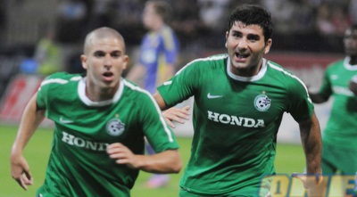 ורד חוגג עם דבאלשווילי (האתר הרשמי של מכבי חיפה)