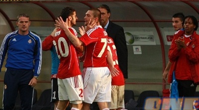 ביטון חוגג (האתר הרשמי של ויסלה קראקוב) (ONE)