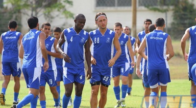 פביאן סטולר, דניאל אדו והחברים (שי לוי)