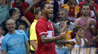 קאזים קאזים חוגג (רויטרס)