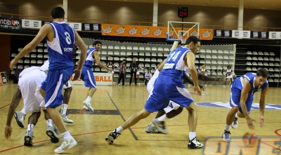 הנבחרת מול וילאנובה (צילום: דוברות איגוד הכדורסל) 