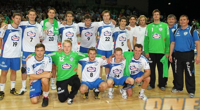 סמולר עם חבריו בלמגו (TBV Lemgo) (ONE)