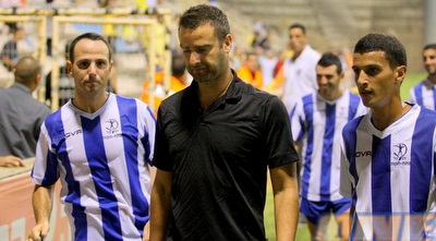 אלון מאיה והשחקנים (משה חרמון)