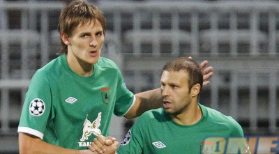 דיאדון חוגג עם קאראדניז (רויטרס)