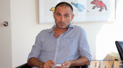 מוטי איווניר במהלך הדיון בבוררות (יניב גונן)