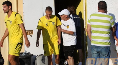 הרוש וברוכיאן (גיא בן זיו)