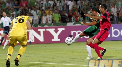 עמאשה בועט לשער (יוסי ציפקיס)