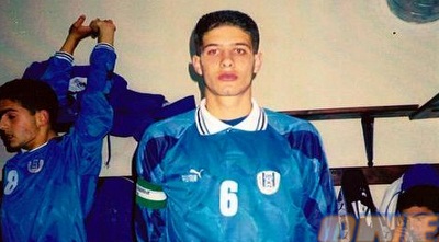 במדי הנבחרת. בוזגלו: &qout;סימן עבורי את הנבחרת&qout;