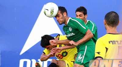 וכאן עמאשה נוגח את השלישי. אם הוא ימשיך ככה, הליגה בסכנה (שי לוי) וכאן עמאשה נוגח את השלישי. אם הוא ימשיך ככה, הליגה בסכנה (שי לוי)