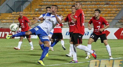 אבוחצירא. לא הצליח להשתלט על הריבאונד (עמית מצפה)