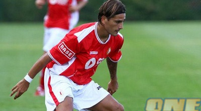 מאור בוזגלו במדים החדשים (ONE)