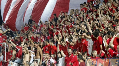 אוהדי הפועל ת&qout;א (יוסי ציפקיס) אוהדי הפועל ת&qout;א (יוסי ציפקיס)